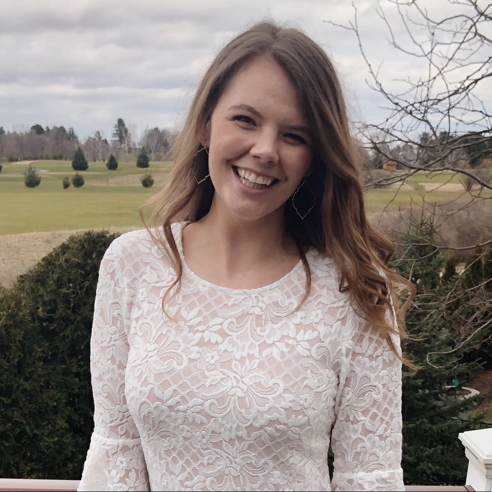Meet your Posher, Amy